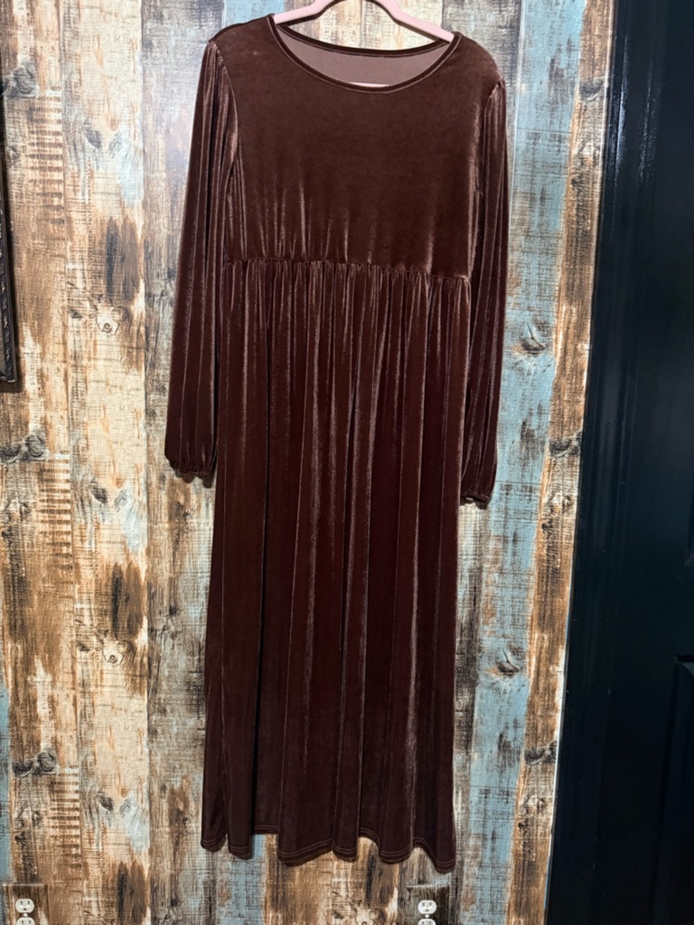 Source Unknown Brown Velvet Maxi Dress